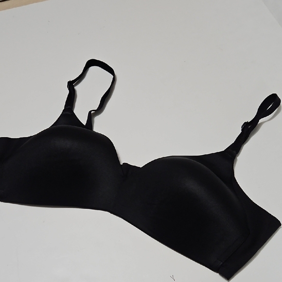 Black Women's Warner's Intimate Wireless Padded Bra Size 36B #1287 - Picture 3 of 9